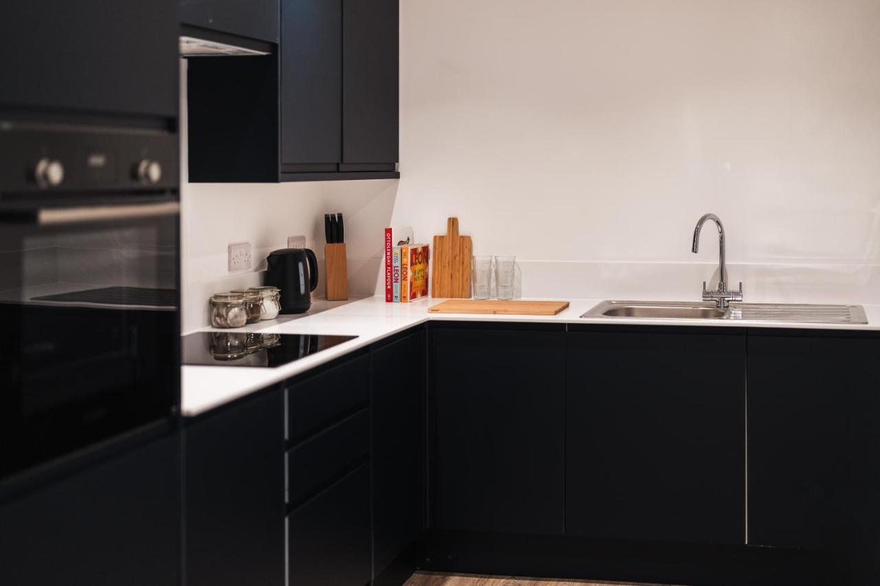 Wych Cottage, Striking 2 Bed, Parking, Ground Floor Flat - Step Free سوميرتون المظهر الخارجي الصورة