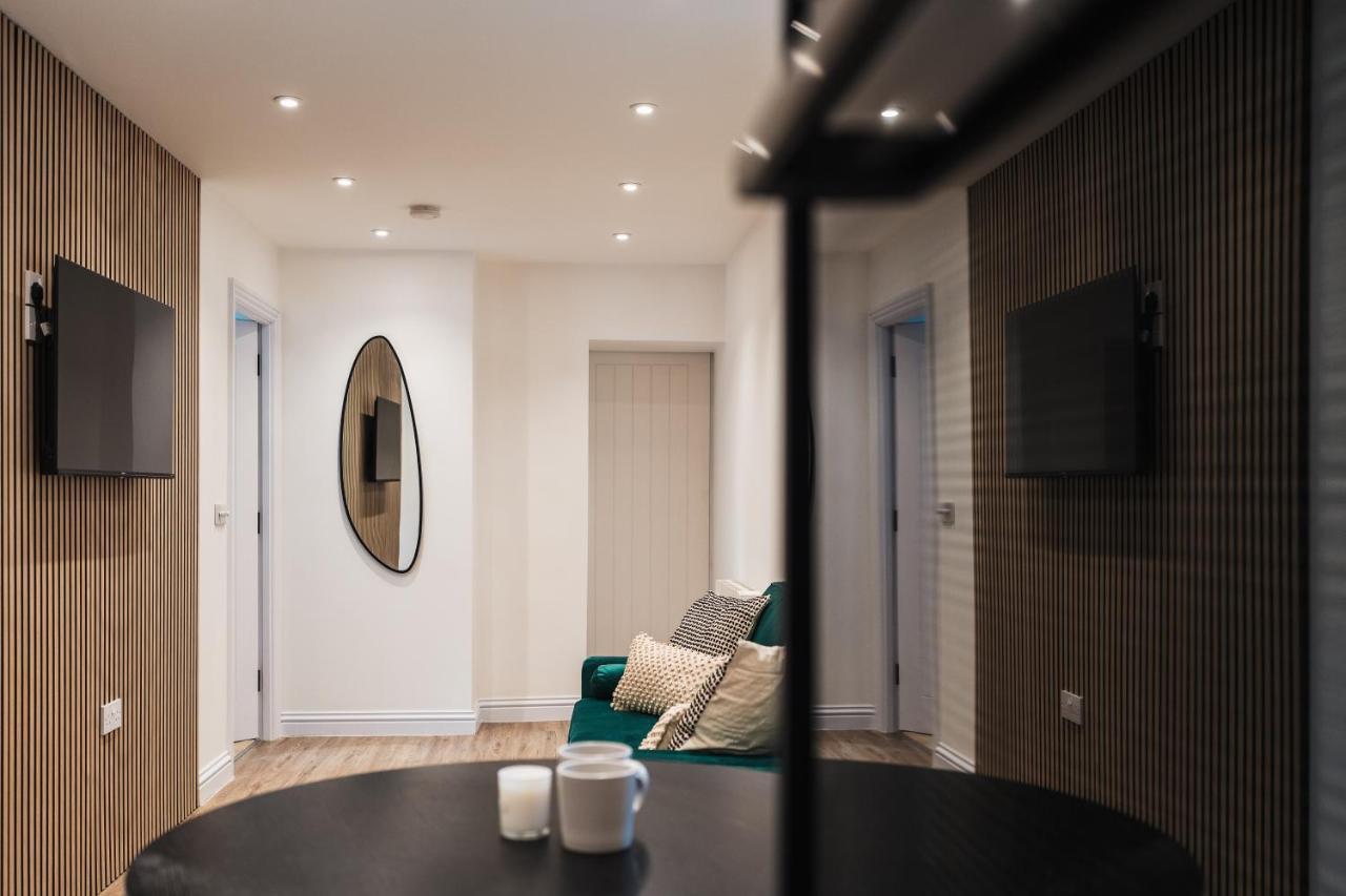 Wych Cottage, Striking 2 Bed, Parking, Ground Floor Flat - Step Free سوميرتون المظهر الخارجي الصورة
